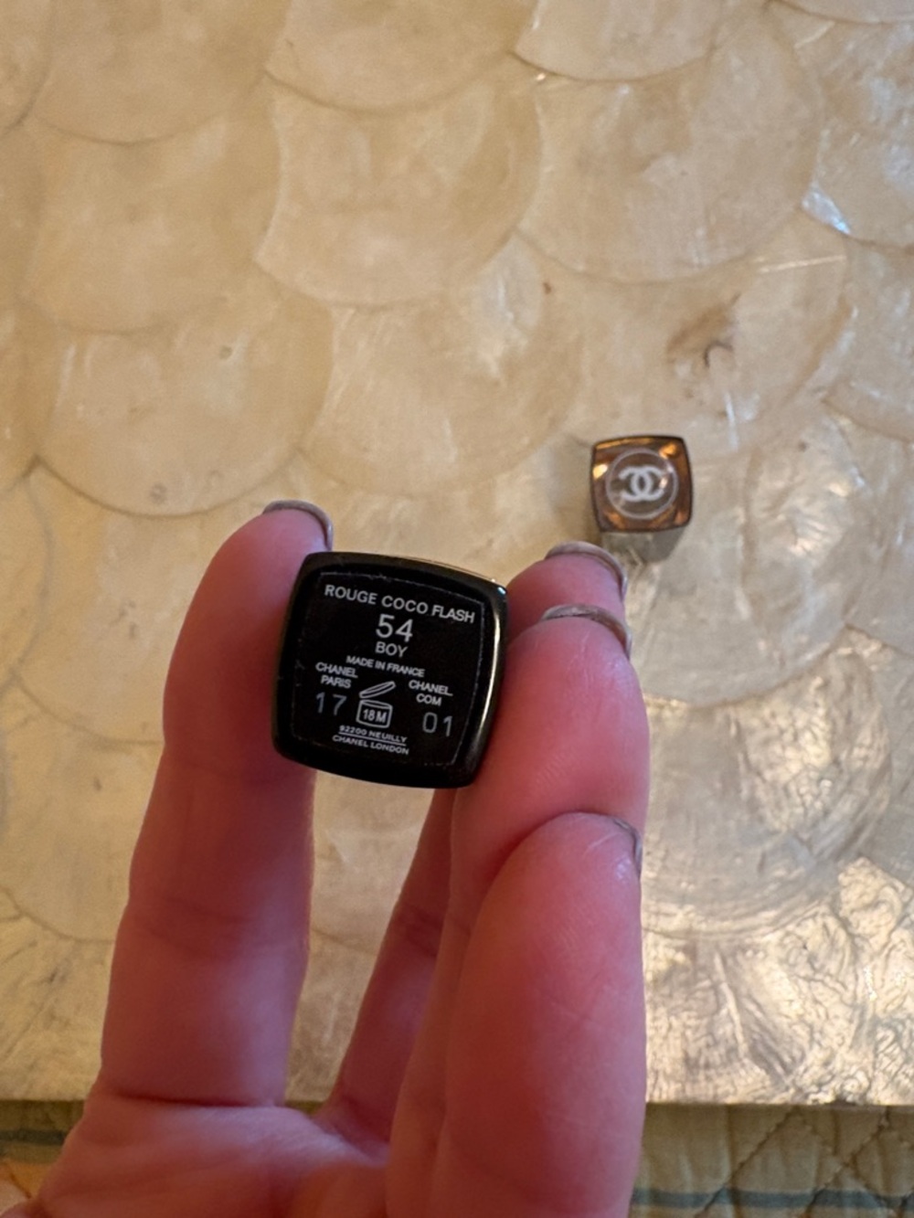 Chanel Boy 54 rouge coco flash lip balm - Picture 4 of 4